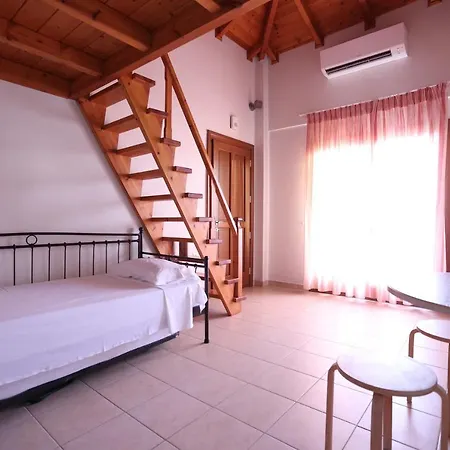 Seaside Gialova Apartment Pylos Exterior photo